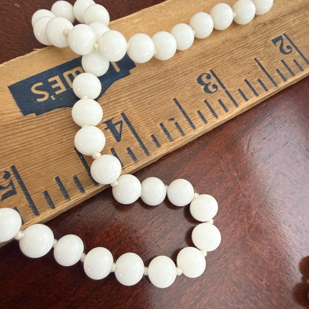 Vintage Monet White Bead Necklace - Picture 2 of 4